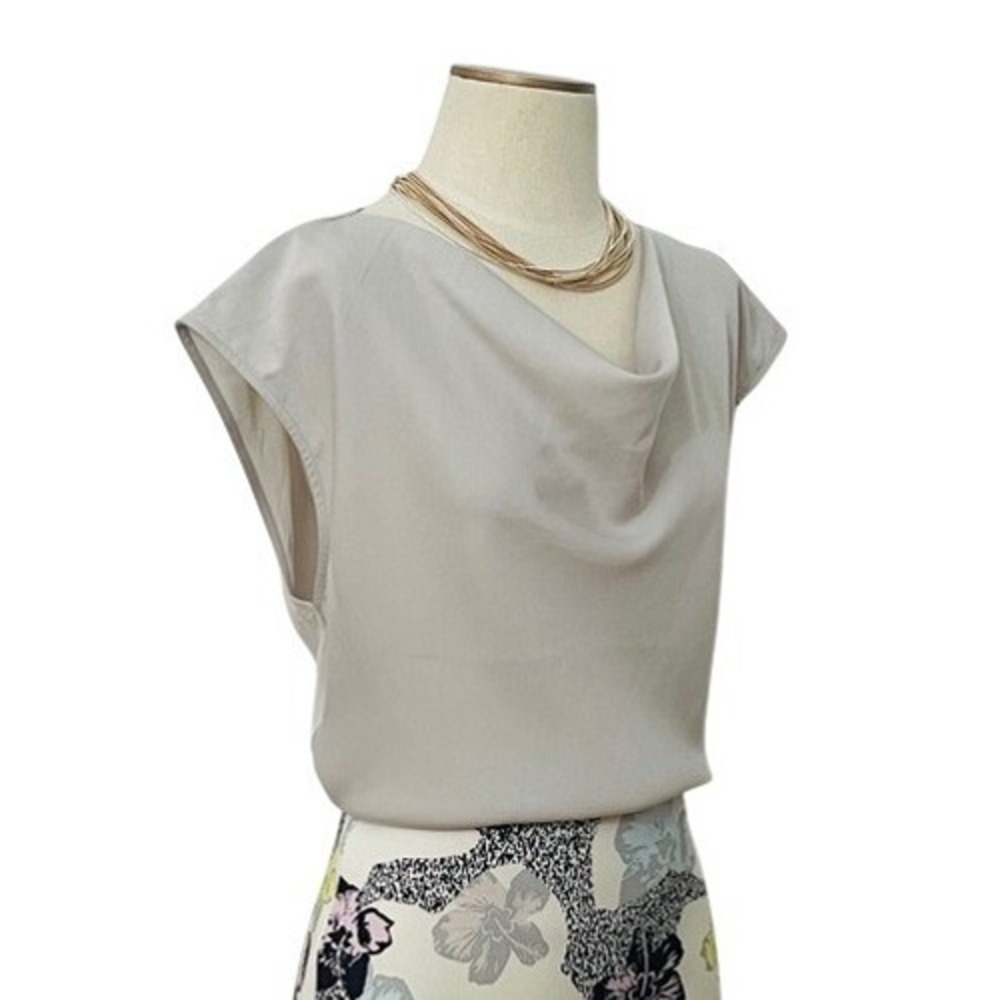 Banana Republic Womens Cowl Neck Cap Sleeve Blouse Light Gray‎ Large 570010-05-1 - Picture 6 of 6